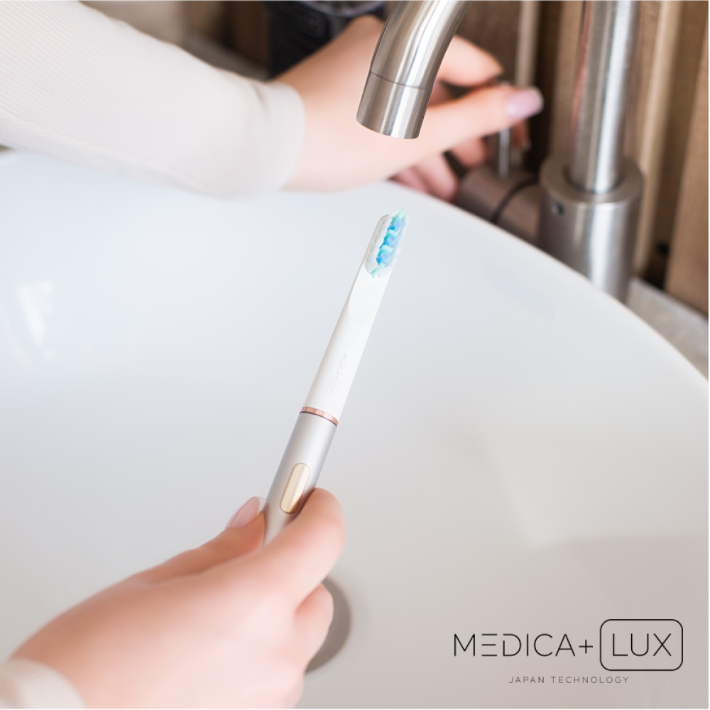 Wybielająca szczoteczka soniczna MEDICA+ Lux 10ХN Aluminum Portable Silver (Japonia)