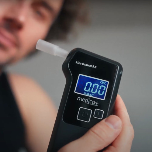 Po co potrzebny jest alkomat – wyjaśnienie od MEDICA+
